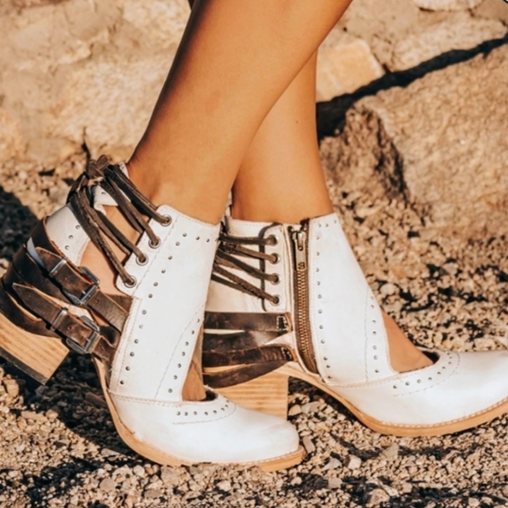 Freebird By Steven Desert White Cream Leather Ankle Boots NIB 10 US Women